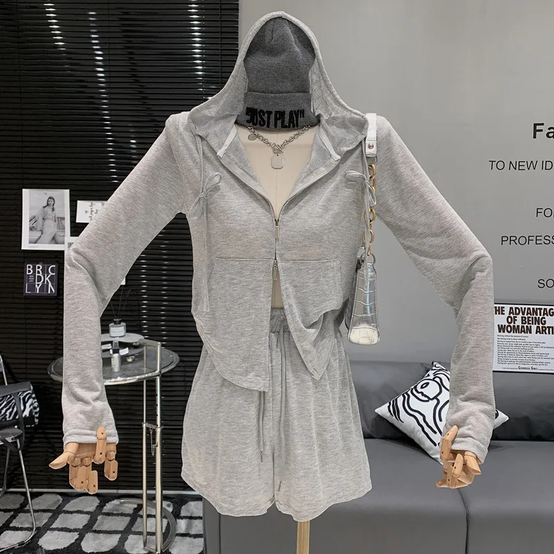 2023 Fashion Set Women's Hooded Long Sleeve Sunscreen Cardigan Coat Casual Sports Two Piece Set Fashion
2023 Fashion Set Women's Hooded Long Sleeve Sunscreen Cardigan Coat Casual Sports Two Piece Set Fashion