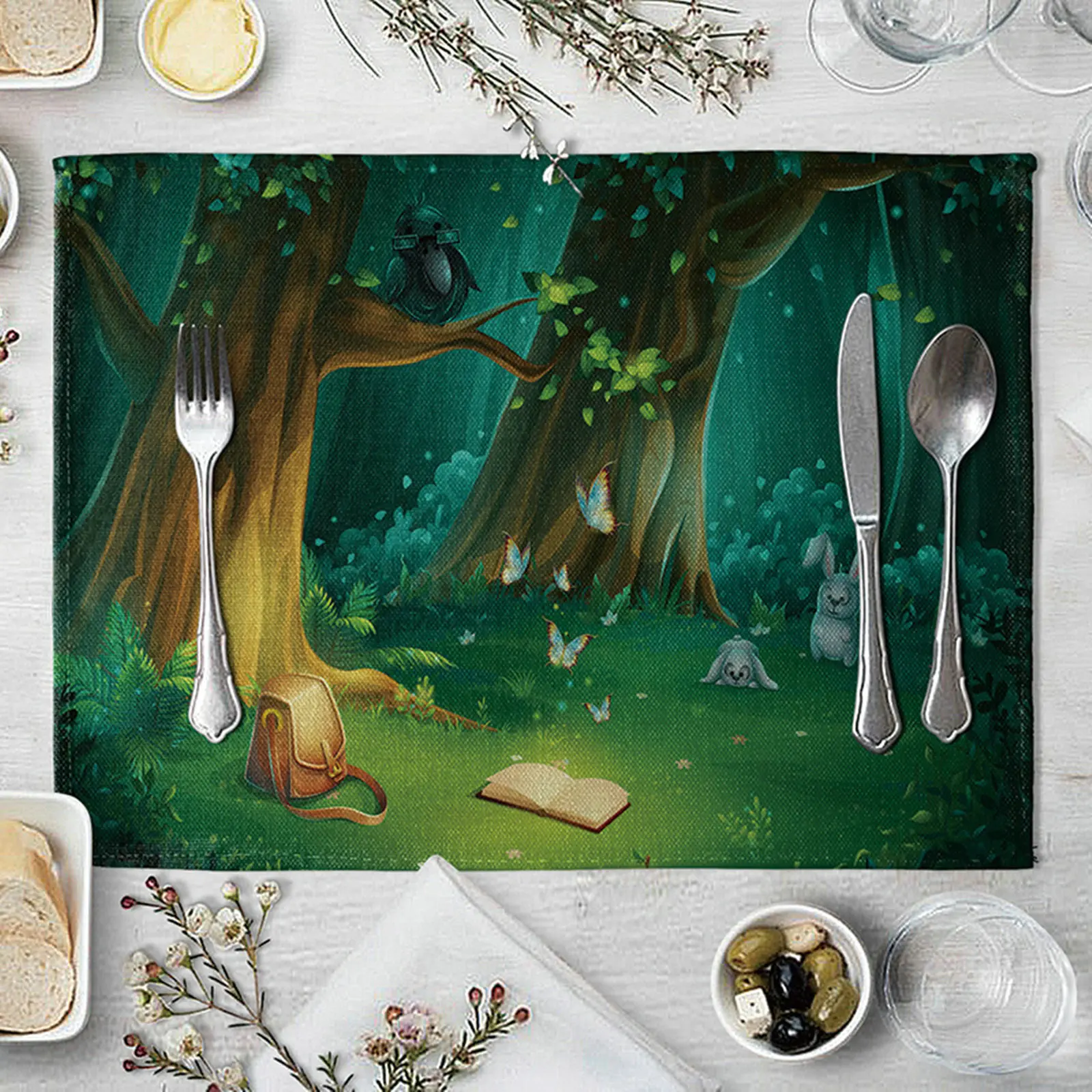 Набор круглых столовых приборов из хлопка и льна
Набор круглых столовых приборов из хлопка и льна