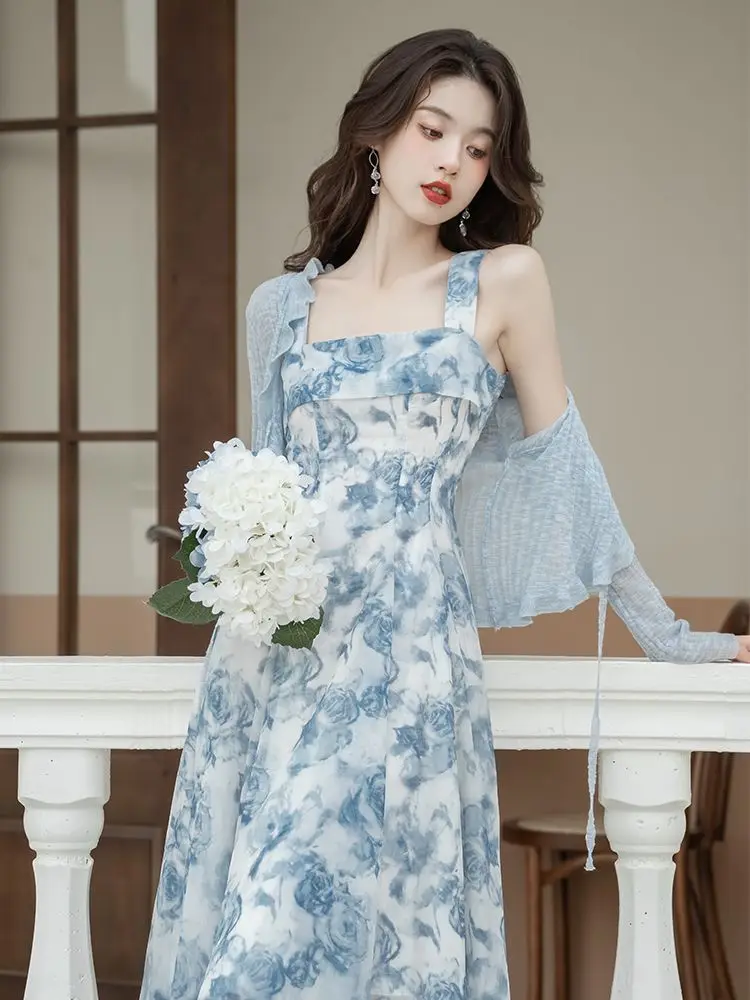 Vintage Elegant Floral Two-Piece Dress Women 2023 Summer Fairy Long Strap Dress Female Korean Beach Evening Party Fairy Dresses
Vintage Elegant Floral Two-Piece Dress Women 2023 Summer Fairy Long Strap Dress Female Korean Beach Evening Party Fairy Dresses