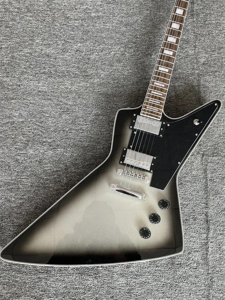 Oem 6 string electric guitar, Silver Burst Color,Chrome Hardware, Rosewood Fingerboard, Free Delivery
Oem 6 string electric guitar, Silver Burst Color,Chrome Hardware, Rosewood Fingerboard, Free Delivery