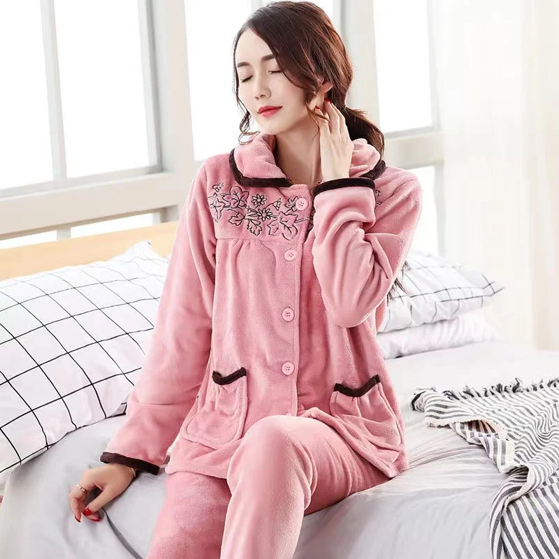 Autumn Winter Flannel Pajamas Set For Women Long-Sleeved Turn-Down Collar Pyjamas Suits Thick Warm Sleepwear Homewear Female
Autumn Winter Flannel Pajamas Set For Women Long-Sleeved Turn-Down Collar Pyjamas Suits Thick Warm Sleepwear Homewear Female