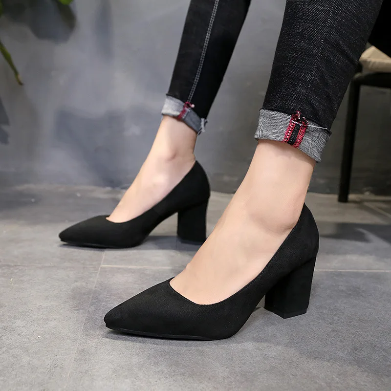 2022 New Shoes Square Heel Women Pointed Toe Pumps Fashion Gray High Heels Flock Leather Black Party Shoes Plus Big size
2022 New Shoes Square Heel Women Pointed Toe Pumps Fashion Gray High Heels Flock Leather Black Party Shoes Plus Big size