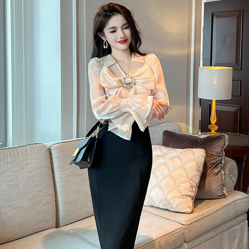 2023 Autumn New Women's Clothing French Bow Horn Sleeve Slim Fit Fake Two-piece Dress 20286
2023 Autumn New Women's Clothing French Bow Horn Sleeve Slim Fit Fake Two-piece Dress 20286