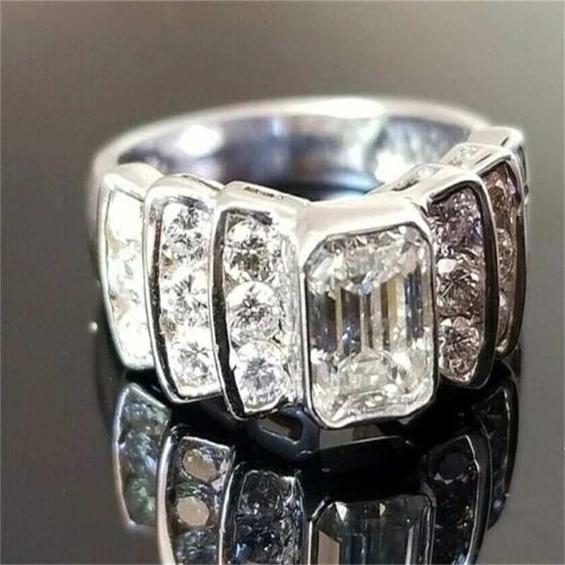 2022 New Brass Set Zircon Ladies Square Ring High Quality Red Diamond Ring for Brides Shining Fashion Luxury Jewelry for Banquet
2022 New Brass Set Zircon Ladies Square Ring High Quality Red Diamond Ring for Brides Shining Fashion Luxury Jewelry for Banquet