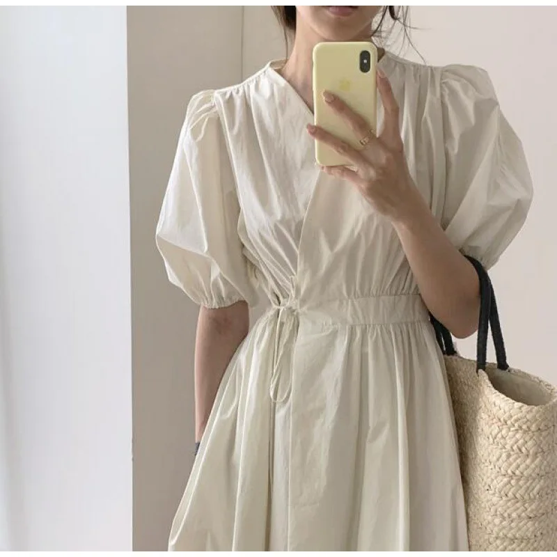 Off White Midi Kawaii Dress Fairy Women Clothing V Neck Chic and Elegant Y2k Clothes Puff Sleeves Aesthetic Vintage Streetwear
Off White Midi Kawaii Dress Fairy Women Clothing V Neck Chic and Elegant Y2k Clothes Puff Sleeves Aesthetic Vintage Streetwear