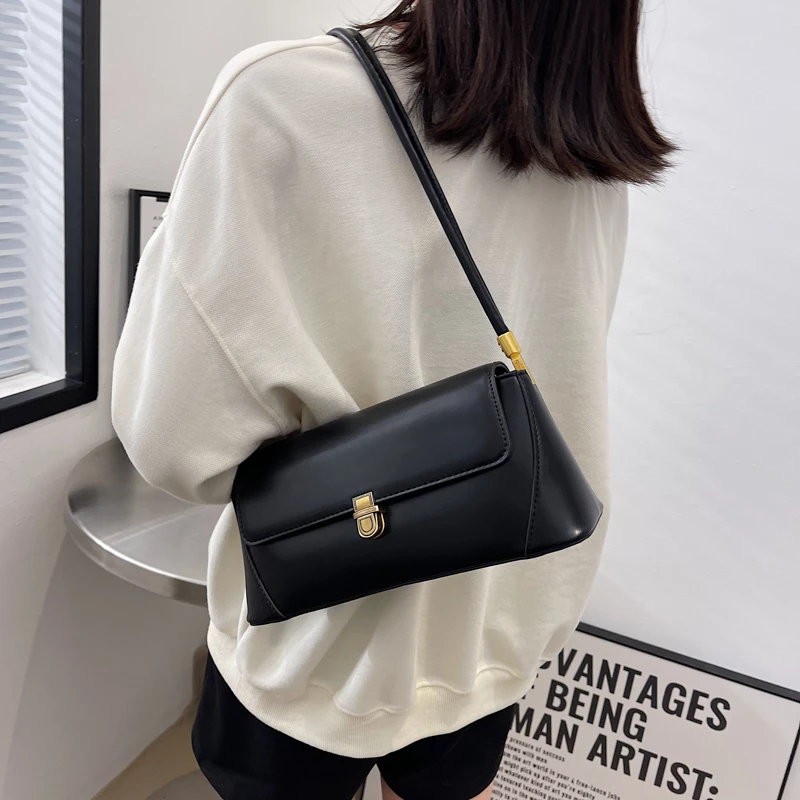Women's Bag 2022 New Spring All Match Underarm Bag Large Capacity Temperament Ladies Shoulder Handbag
Women's Bag 2022 New Spring All Match Underarm Bag Large Capacity Temperament Ladies Shoulder Handbag