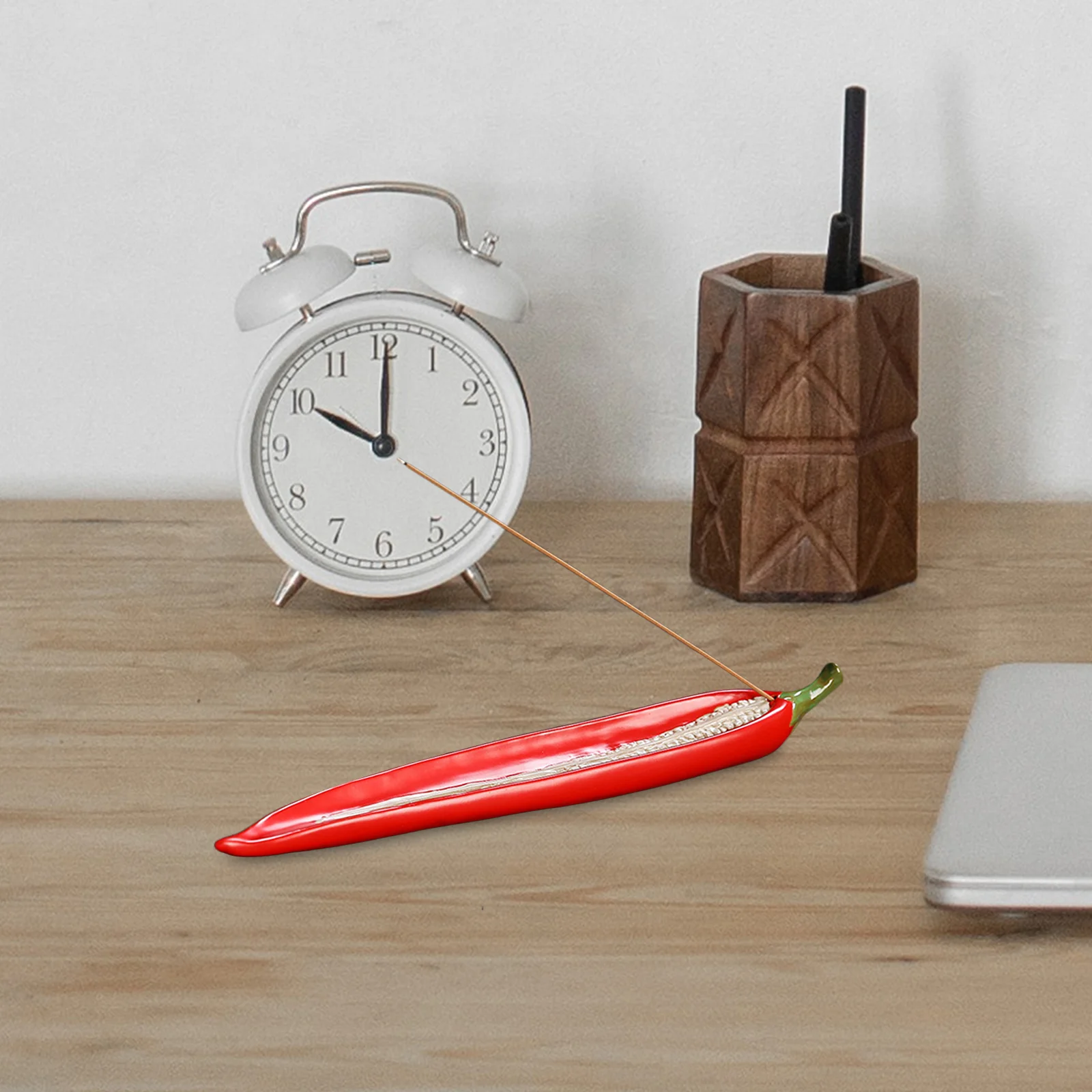 Table Decoration Chili Tray Stick Holder Peppers Seat Desktop Burner Ceramic Ceramics
Table Decoration Chili Tray Stick Holder Peppers Seat Desktop Burner Ceramic Ceramics