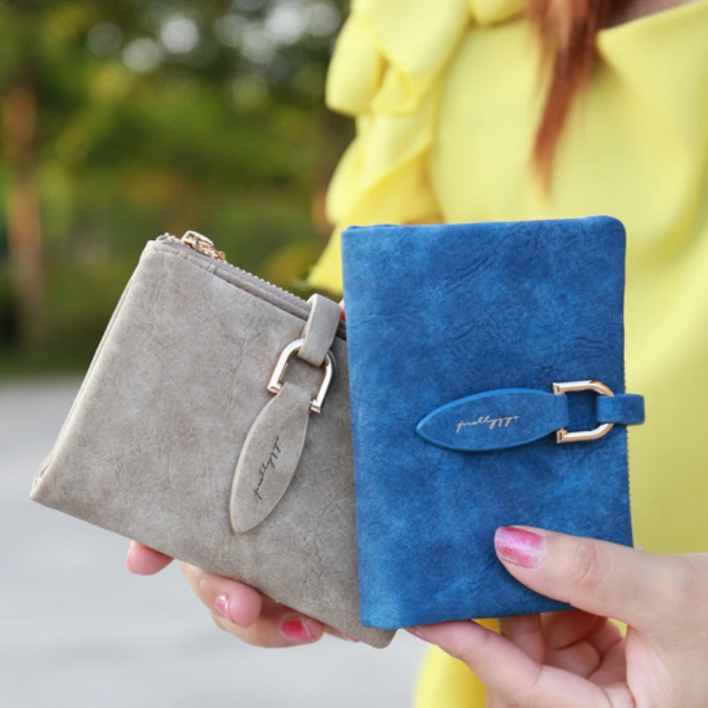 Fashion Women Short Purses Vintage PU Leather Lady Snap Fastener Short Clutch Wallet Small Matte Women Wallet Female Purse
Fashion Women Short Purses Vintage PU Leather Lady Snap Fastener Short Clutch Wallet Small Matte Women Wallet Female Purse