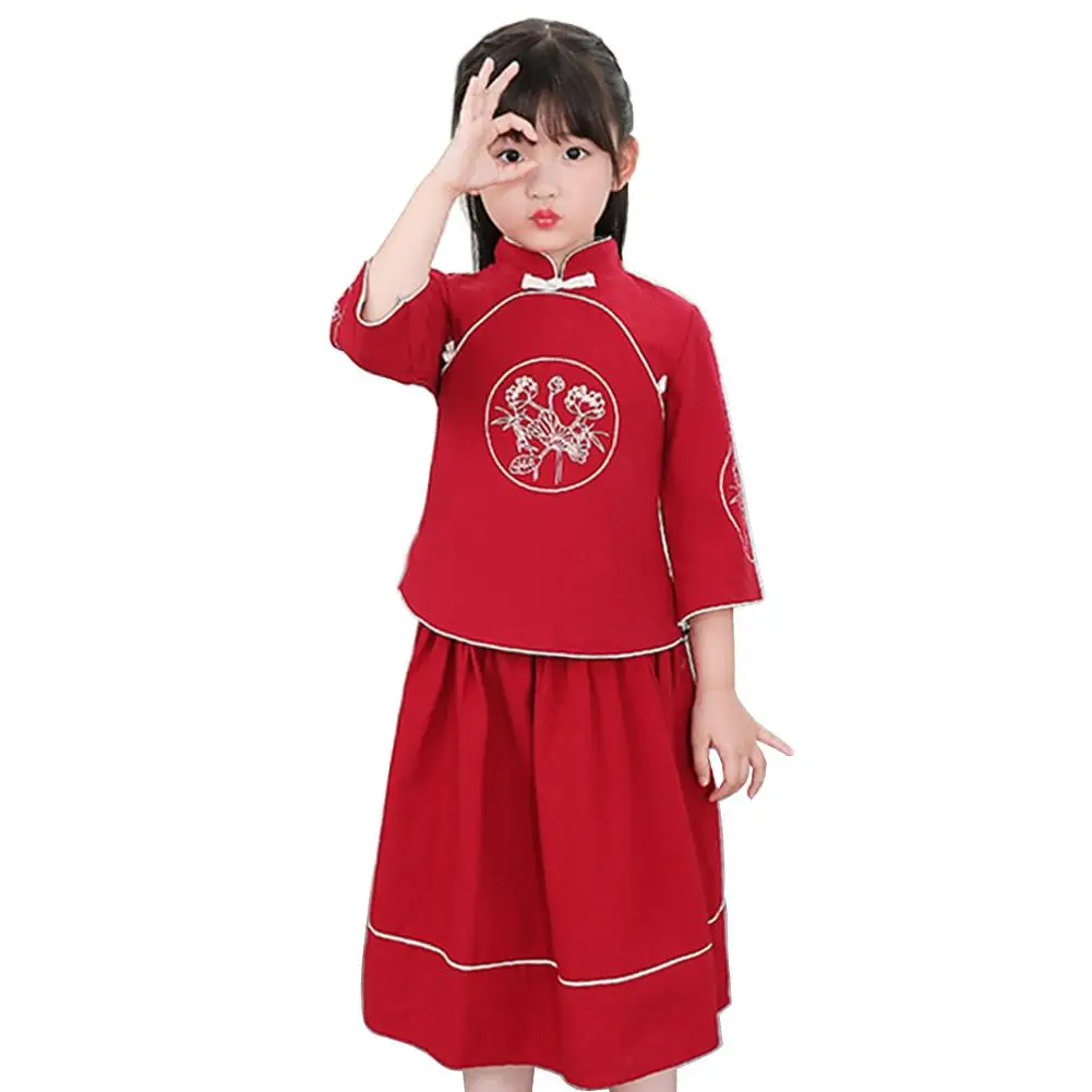 Детский хлопковый ретро костюм Hanfu Tang для девочек 2 шт./компл. рубашка с длинным рукавом + юбка в традиционном китайском стиле Новогодняя одеж...
Детский хлопковый ретро костюм Hanfu Tang для девочек 2 шт./компл. рубашка с длинным рукавом + юбка в традиционном китайском стиле Новогодняя одеж...