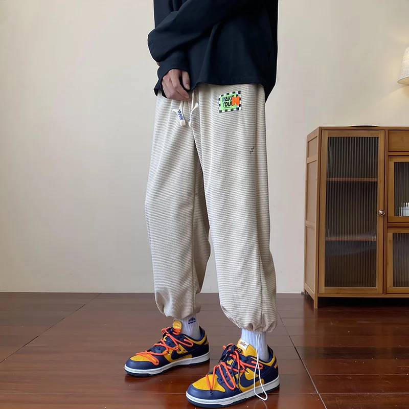 New Fashion Chinese Style Harem Pencil Pants Men Streetwear Casual Joggers Mens Pants Sweatpants Ankle-length Men Trousers S-3XL
New Fashion Chinese Style Harem Pencil Pants Men Streetwear Casual Joggers Mens Pants Sweatpants Ankle-length Men Trousers S-3XL