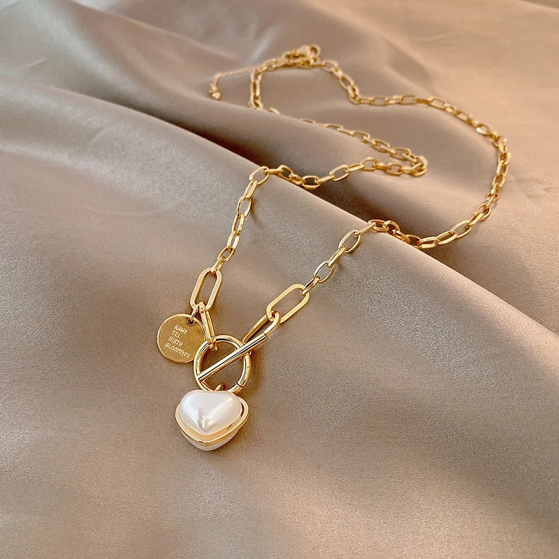 Elegent Glossy LOVE Heart OT Buckle Design Thick Chain Necklace Metal Coin Collar Choker Gold Color Necklace for Women Jewelery
Elegent Glossy LOVE Heart OT Buckle Design Thick Chain Necklace Metal Coin Collar Choker Gold Color Necklace for Women Jewelery