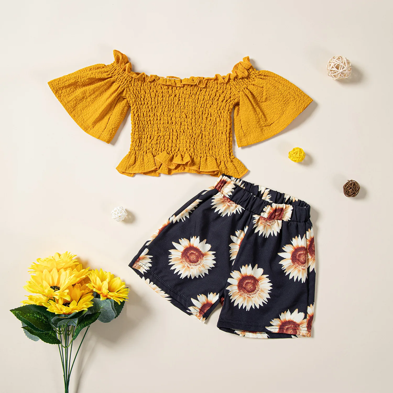 2022 Summer New Girls Kids Clothing Suits Fashion One-shoulder Tops Printed Shorts Suits Boutique Clothing Simple Style
2022 Summer New Girls Kids Clothing Suits Fashion One-shoulder Tops Printed Shorts Suits Boutique Clothing Simple Style
