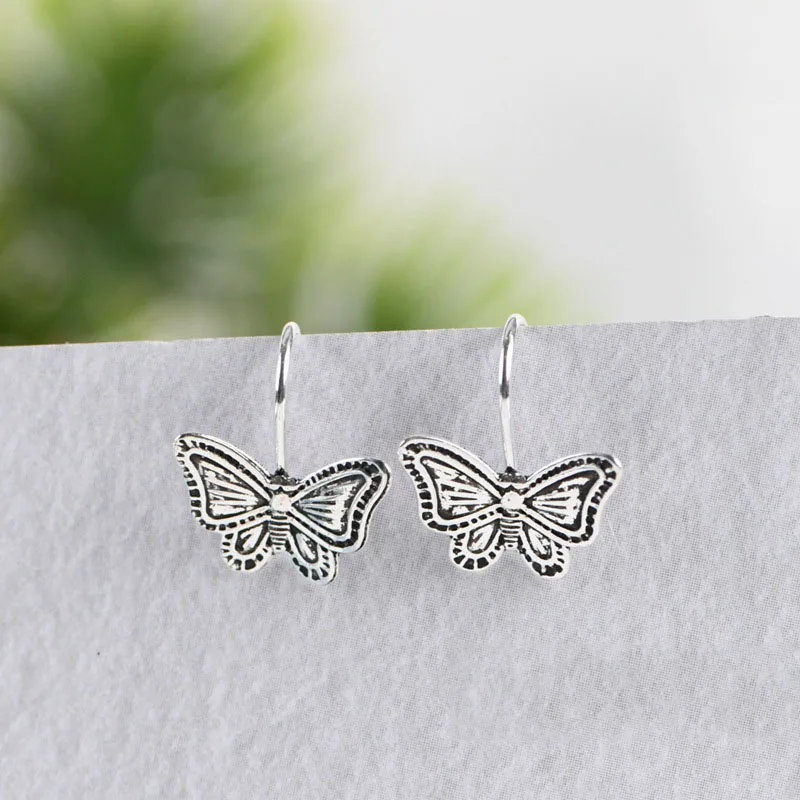 Женские Висячие серьги из стерлингового серебра 925 пробы, дизайнерские серьги-бабочки в виде насекомых, винтажные стильные пара сережек, тр...
Женские Висячие серьги из стерлингового серебра 925 пробы, дизайнерские серьги-бабочки в виде насекомых, винтажные стильные пара сережек, тр...
