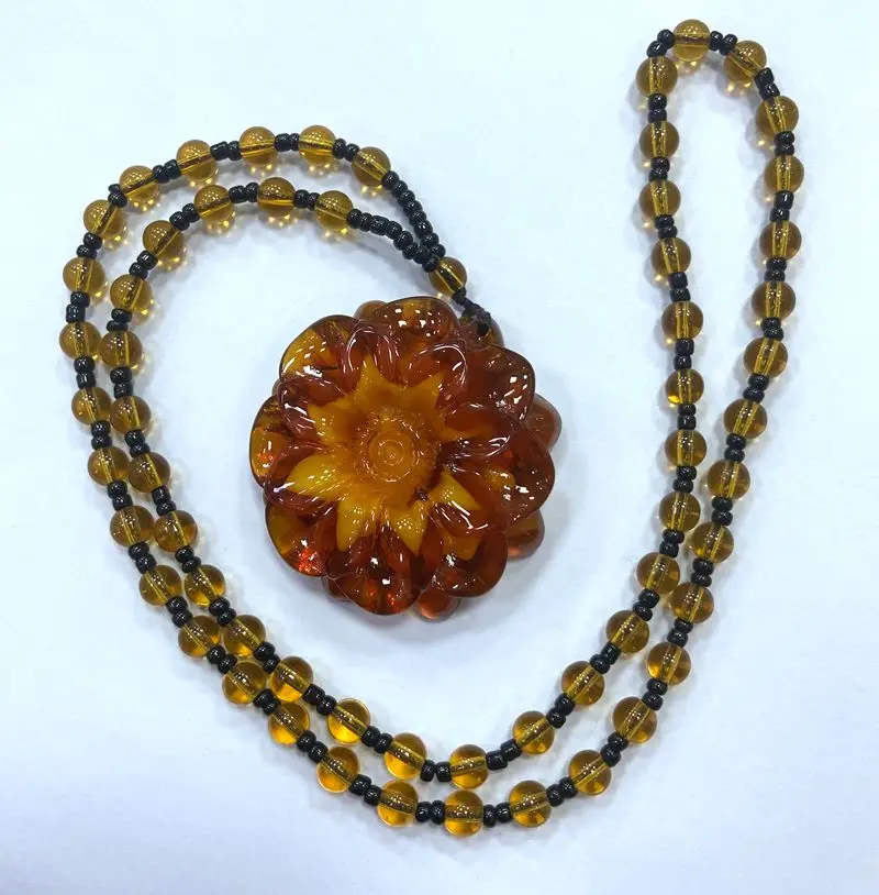 

Natural 6mm Mexican Amber Beeswax + 49*50*15mm Amber Lotus Throne Pendant Necklace+ 100% Certificate