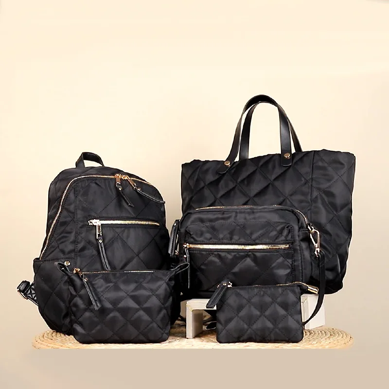 New Arrival Women's Canvas Shoulder Bag, Large Capacity Tote Bag with Unique Diamond Pattern and Car Sewing Line
New Arrival Women's Canvas Shoulder Bag, Large Capacity Tote Bag with Unique Diamond Pattern and Car Sewing Line