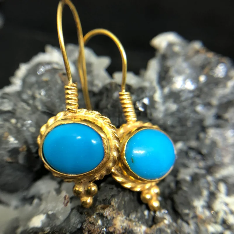 Ethnic Oval Inlaid Blue Stone Earrings Vintage Metal Gold Color Hand Carved Patterns Dangle Earrings for Women Jewelry
Ethnic Oval Inlaid Blue Stone Earrings Vintage Metal Gold Color Hand Carved Patterns Dangle Earrings for Women Jewelry