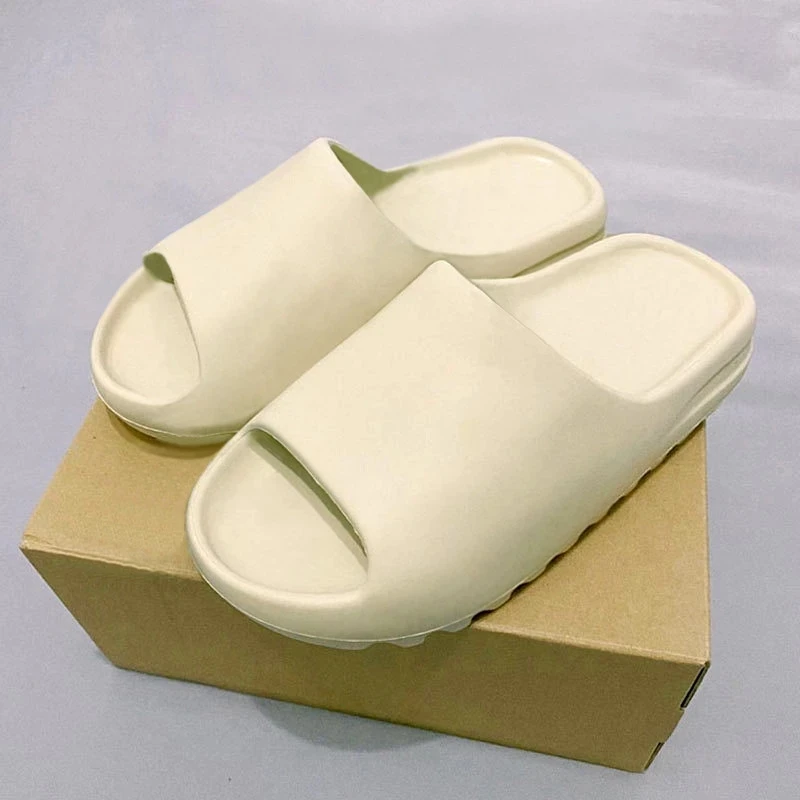 High Quality EVA Soft Thick Soled Slippers Women's Summer Fashion Wear Slippers Home Home Sandals Men's Beach Shoes 2022 New
High Quality EVA Soft Thick Soled Slippers Women's Summer Fashion Wear Slippers Home Home Sandals Men's Beach Shoes 2022 New