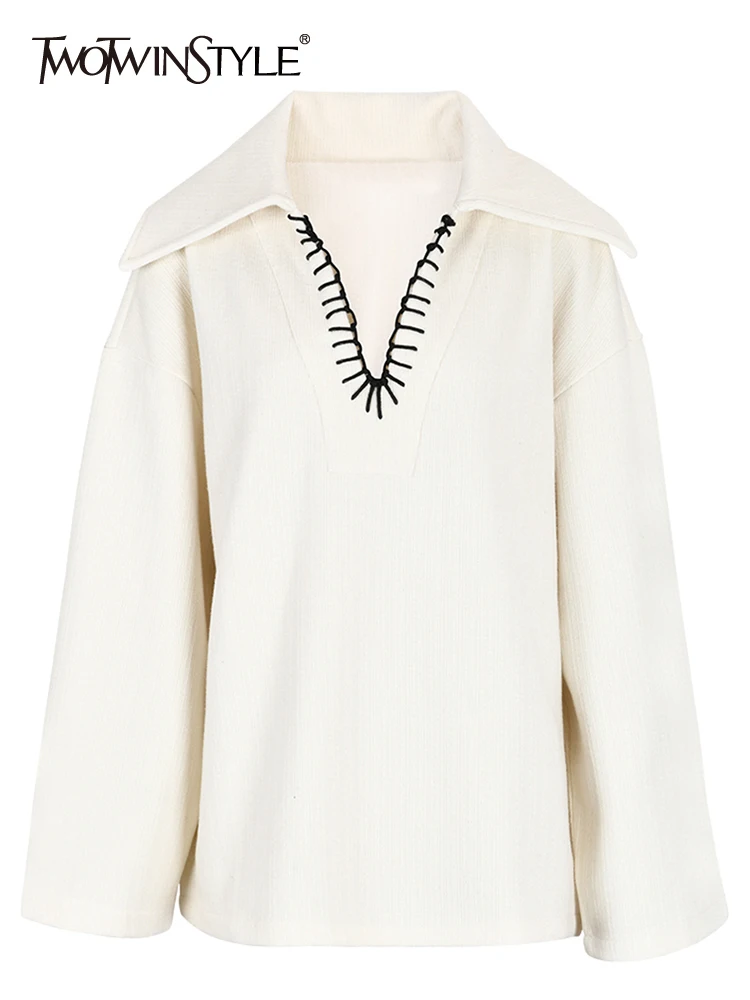 Женский свободный пуловер TWOTWINSTYLE, Повседневный свитер с v-образным вырезом и длинным рукавом, 2023
Женский свободный пуловер TWOTWINSTYLE, Повседневный свитер с v-образным вырезом и длинным рукавом, 2023