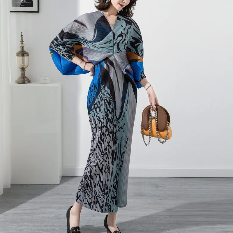 SuperAen Spring/Summer 2022 New Printing Loose Oversized Batwing Sleeve V-neck Straight Casual Mid-Calf Dress for Women
SuperAen Spring/Summer 2022 New Printing Loose Oversized Batwing Sleeve V-neck Straight Casual Mid-Calf Dress for Women