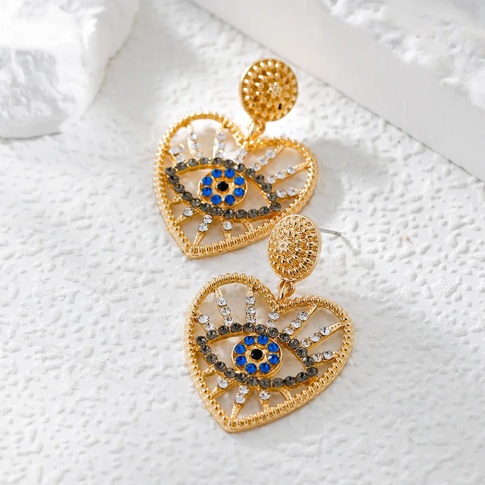 Ethnic Rhinestone Evil Eye Drop Earrings for Women Vintage Love Heart Shape Statement Dangle Earring Banquet Jewelry
Ethnic Rhinestone Evil Eye Drop Earrings for Women Vintage Love Heart Shape Statement Dangle Earring Banquet Jewelry