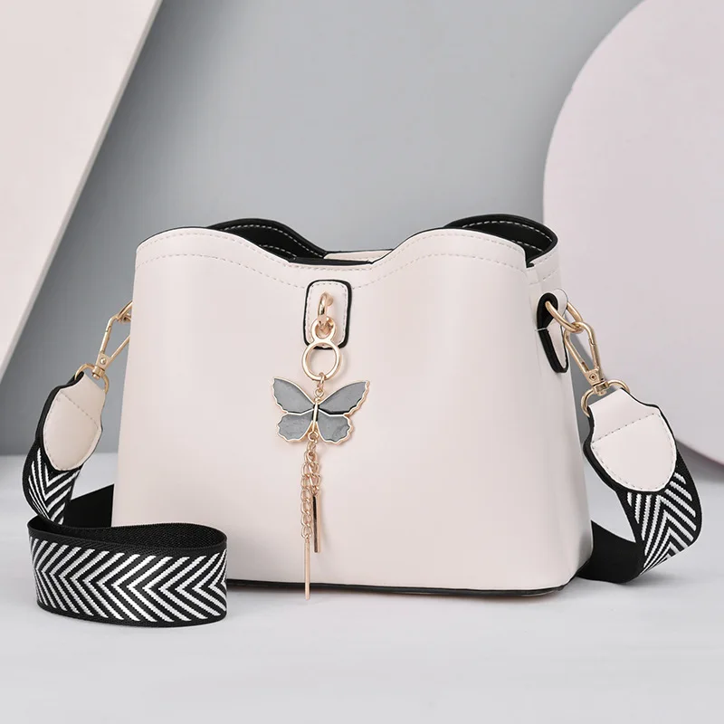 Fashion Bucket Shoulder Bag for Women Casual PU Leather Messenger Crossbody Bags
Fashion Bucket Shoulder Bag for Women Casual PU Leather Messenger Crossbody Bags