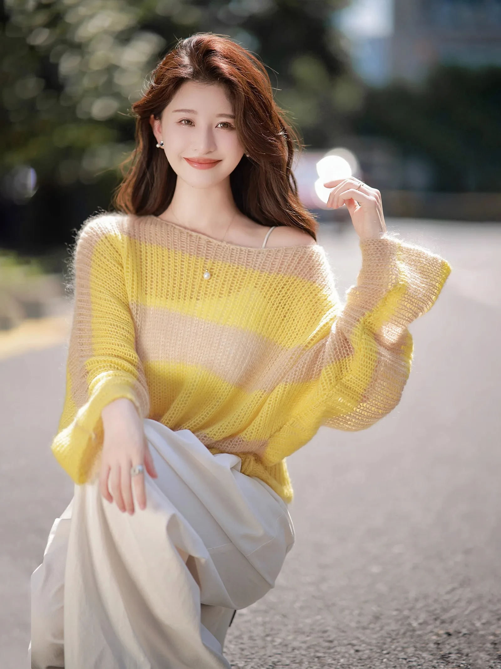 Spring and Autumn Long Sleeve Collar Pullover Loose Striped Bat Sleeve 2023 fashion women's Clothing
Spring and Autumn Long Sleeve Collar Pullover Loose Striped Bat Sleeve 2023 fashion women's Clothing