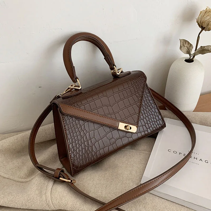 Весенние Новые брендовые сумки на плечо для Женщин, Модные Винтажные роскошные сумки, женская маленькая сумка через плечо с клапаном, тренд...
Весенние Новые брендовые сумки на плечо для Женщин, Модные Винтажные роскошные сумки, женская маленькая сумка через плечо с клапаном, тренд...