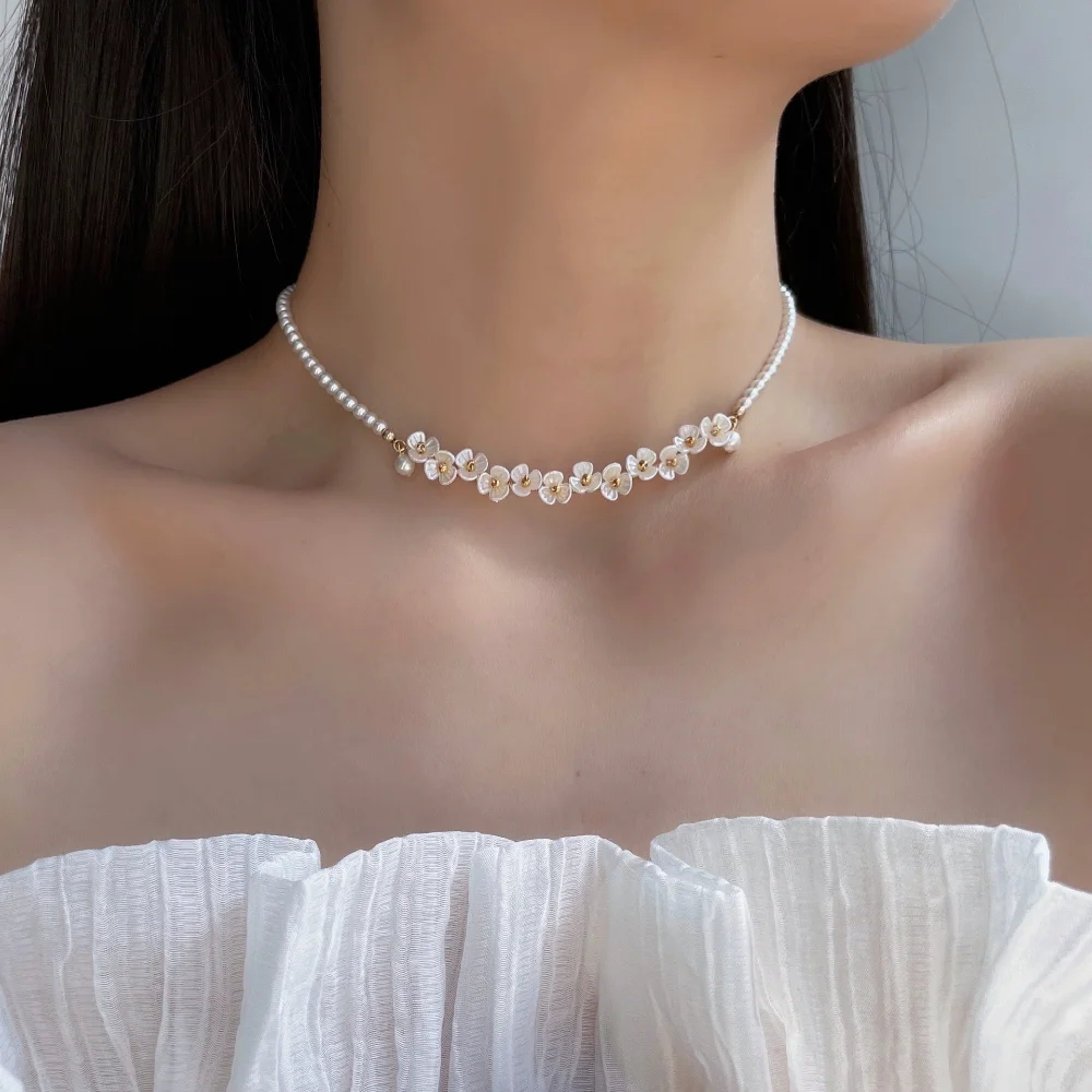 Fashion Netflix Pearl Necklace for Women Sweet Shell Flowers Clavicle Chain Charms Girls Choker Trend Design Collar Party Gifts
Fashion Netflix Pearl Necklace for Women Sweet Shell Flowers Clavicle Chain Charms Girls Choker Trend Design Collar Party Gifts