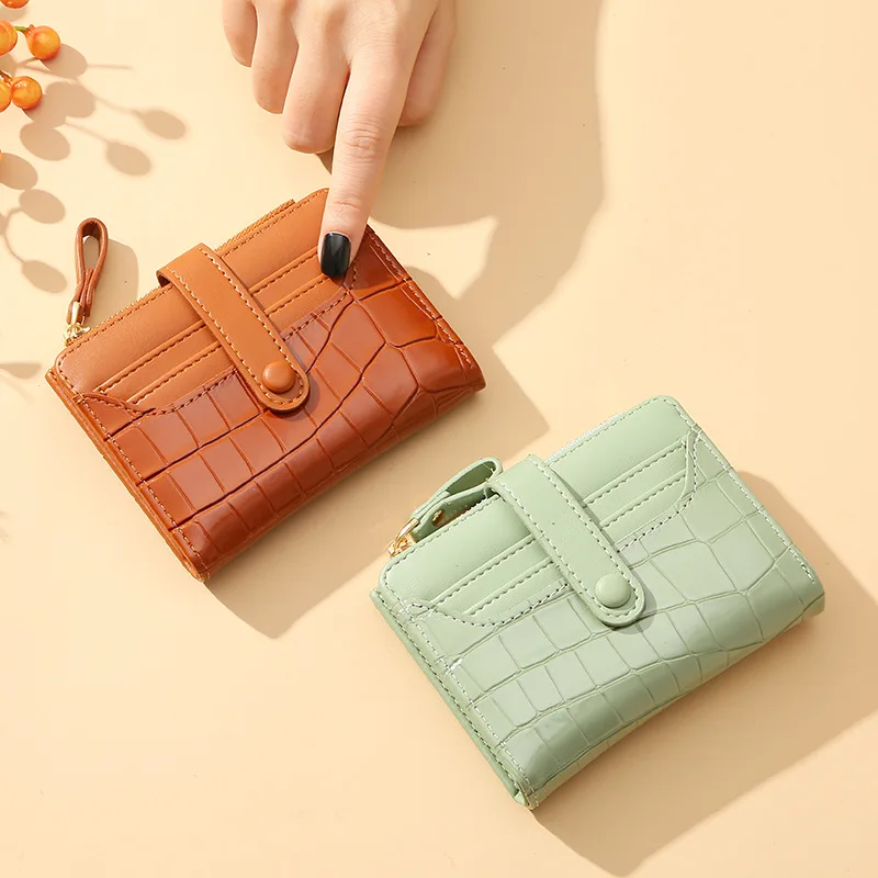 2023 new ladies Korean version of retro crocodile wallet short simple temperament multi-card card bag change folder
2023 new ladies Korean version of retro crocodile wallet short simple temperament multi-card card bag change folder