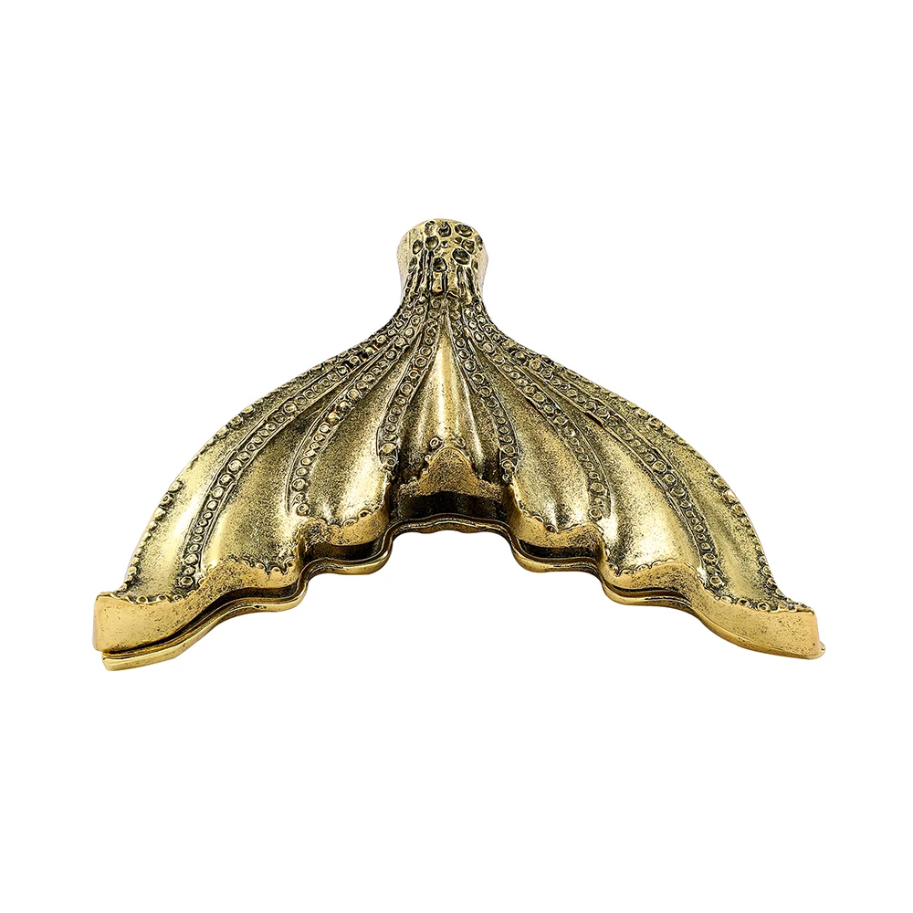 Золотая металлическая закладка-рыбий хвост Hot Toys
Золотая металлическая закладка-рыбий хвост Hot Toys