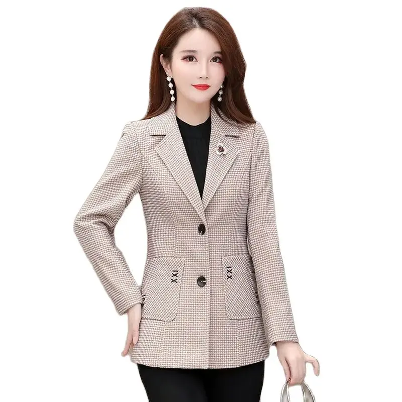 Women Blazer 2023 Spring Grid Suit Female Suit Jacket single-breasted Office Clothing Temperament Loose 5XL Tops
Women Blazer 2023 Spring Grid Suit Female Suit Jacket single-breasted Office Clothing Temperament Loose 5XL Tops