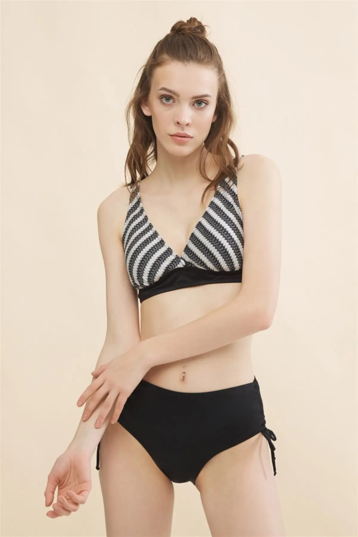 Women's Bikini Black Rare Bikini Set Swimwear Lady Swimsuit Sexy Bikini 2022 New Push Up Bikini Set Suit
Women's Bikini Black Rare Bikini Set Swimwear Lady Swimsuit Sexy Bikini 2022 New Push Up Bikini Set Suit
