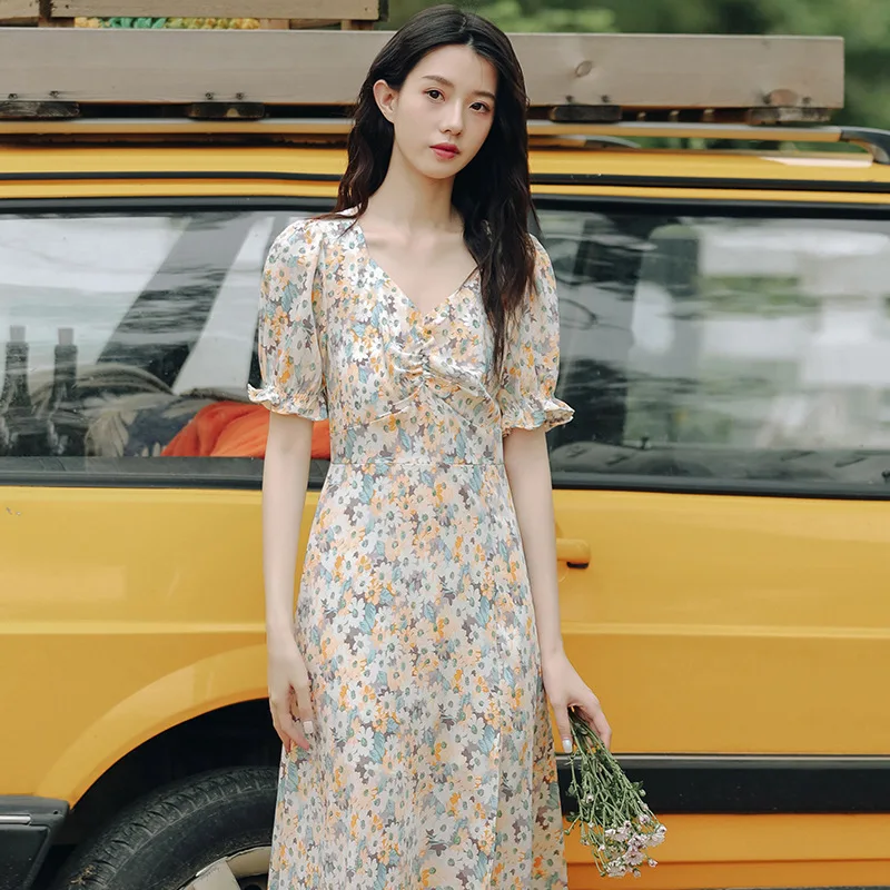 CGC Korean Style Puff Sleeves Floral Dress For Women 2022 Summer Sexy Split Long Party Dresses Vintage Sexy V Neck Elegant Dress
CGC Korean Style Puff Sleeves Floral Dress For Women 2022 Summer Sexy Split Long Party Dresses Vintage Sexy V Neck Elegant Dress