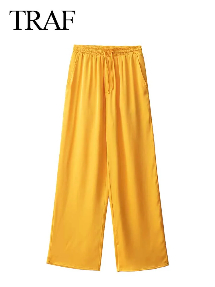 TRAF Solid Color Versatile Commuter Fashion Women's Trousers Loose Comfortable Elegant Lightweight Chiffon Wide Leg Pants
TRAF Solid Color Versatile Commuter Fashion Women's Trousers Loose Comfortable Elegant Lightweight Chiffon Wide Leg Pants