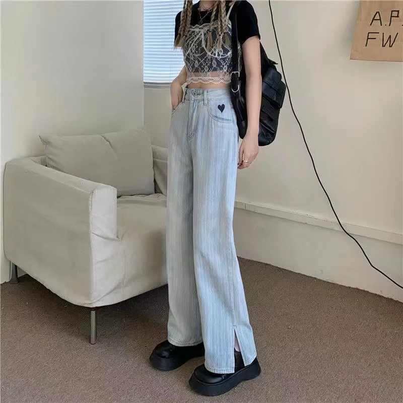 Summer Y2K Streetwear Split High Waist Jeans Women Harajuku Vertical Stripe Denim Trousers Ladies Heart Design Vintage All-match
Summer Y2K Streetwear Split High Waist Jeans Women Harajuku Vertical Stripe Denim Trousers Ladies Heart Design Vintage All-match