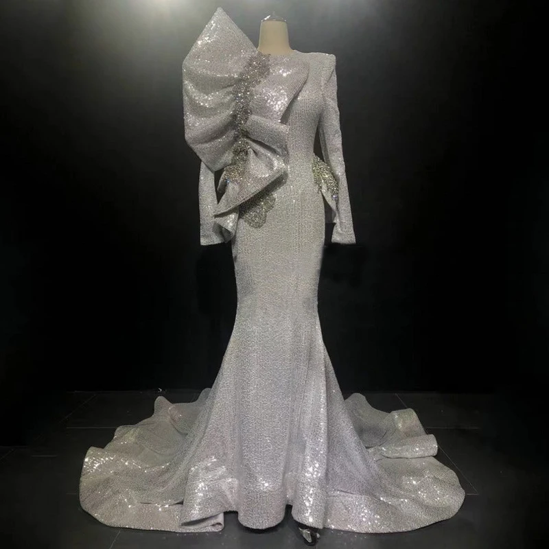 Silver Sequins Ruffle Evening Dresses Birthday Celebrate Costume Dress Trail Prom Dresses Women Stage Performance Outfit XS5034
Silver Sequins Ruffle Evening Dresses Birthday Celebrate Costume Dress Trail Prom Dresses Women Stage Performance Outfit XS5034