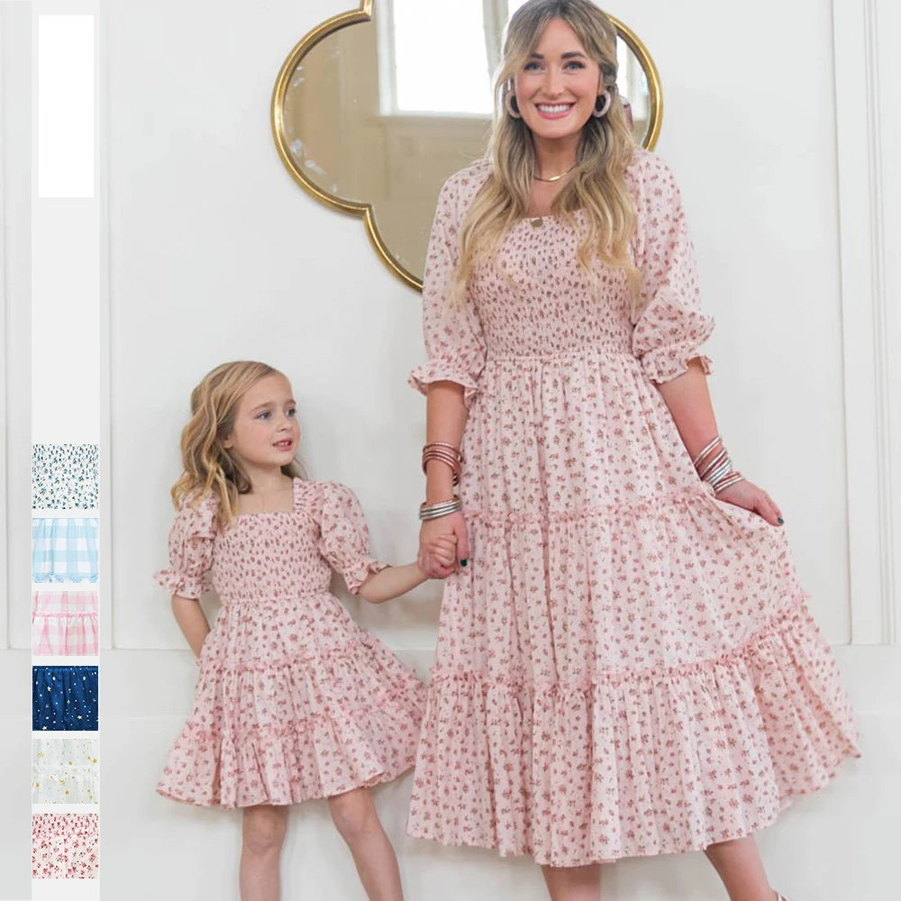 Fashion Family Matching Outfit Puff Sleeve Mother Daughter Dress Floral Casual Dress Square Collar Plaid Streetwear Clothing
Fashion Family Matching Outfit Puff Sleeve Mother Daughter Dress Floral Casual Dress Square Collar Plaid Streetwear Clothing