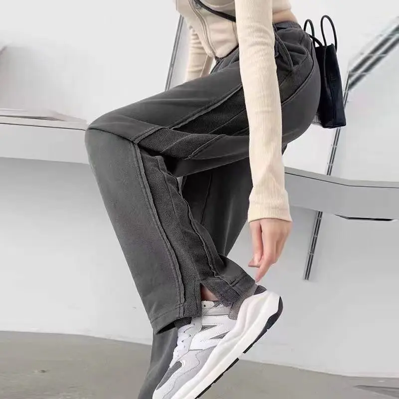 2022 Sweatpants Women Loose Summer Long Pants Soft Ice Silk Full-Length Black Wide Leg Pants Women Trousers
2022 Sweatpants Women Loose Summer Long Pants Soft Ice Silk Full-Length Black Wide Leg Pants Women Trousers