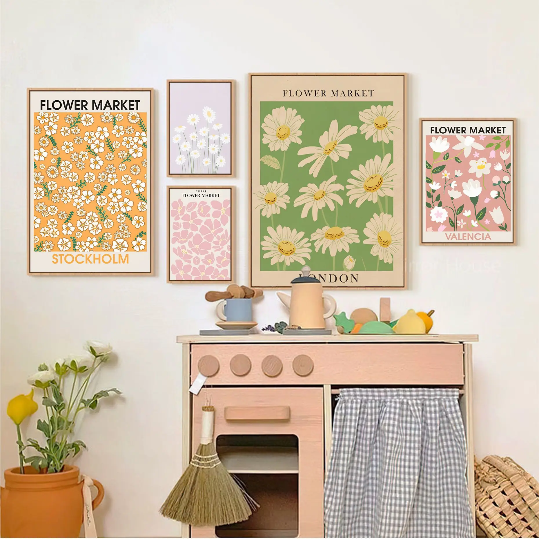 Flower Market Matisse Wall Art Movie Sticky Posters Whitepaper Sticker DIY Room Bar Cafe Decor Art Wall Stickers
Flower Market Matisse Wall Art Movie Sticky Posters Whitepaper Sticker DIY Room Bar Cafe Decor Art Wall Stickers