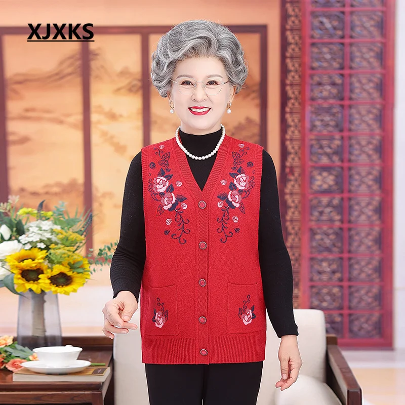 XJXKS 2022 Autumn Winter New Women's Vest Wool Knitted Single-breasted Cardigan Female Sleeveless Sweater Chaleco Mujer
XJXKS 2022 Autumn Winter New Women's Vest Wool Knitted Single-breasted Cardigan Female Sleeveless Sweater Chaleco Mujer