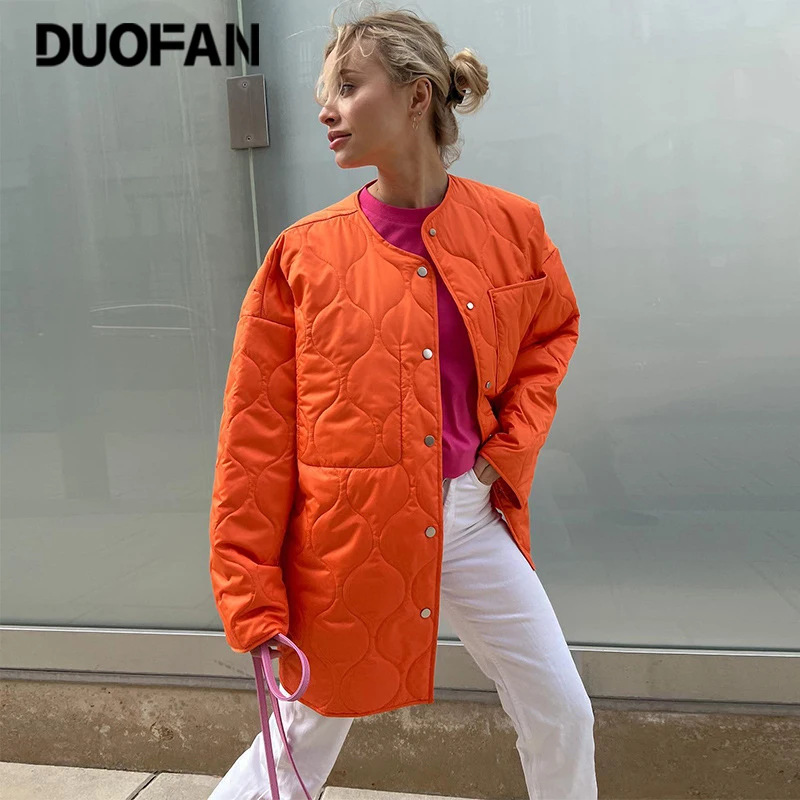DUOFAN куртка для женщин синяя парка верхняя одежда клетчатые пуговицы стеганые пальто повседневная Уютная зимняя теплая уличная одежда с круглым вырезом Женское пальто
DUOFAN куртка для женщин синяя парка верхняя одежда клетчатые пуговицы стеганые пальто повседневная Уютная зимняя теплая уличная одежда с круглым вырезом Женское пальто