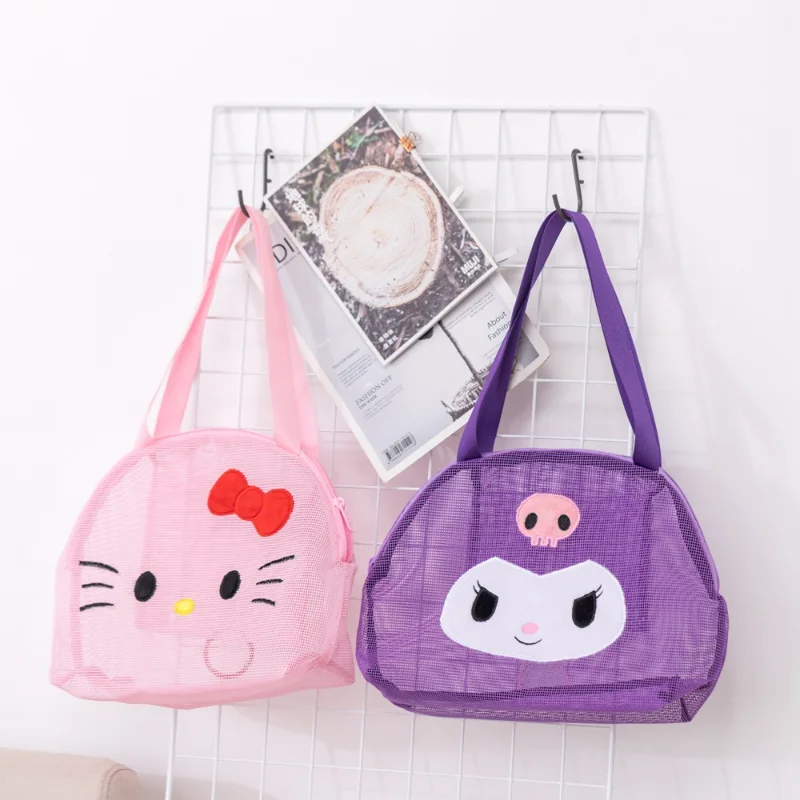 Kawaii Sanrio сумка для хранения пустотелых портативных туалетных принадлежностей Аниме Kuromi Melody Hellokittys ручной переноски большой емкости сумка то...
Kawaii Sanrio сумка для хранения пустотелых портативных туалетных принадлежностей Аниме Kuromi Melody Hellokittys ручной переноски большой емкости сумка то...