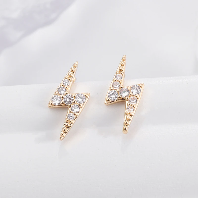Hypoallergenic shining zircon earrings for men and women exquisite fashion rock punk earrings mini lightning earrings wholesale
Hypoallergenic shining zircon earrings for men and women exquisite fashion rock punk earrings mini lightning earrings wholesale