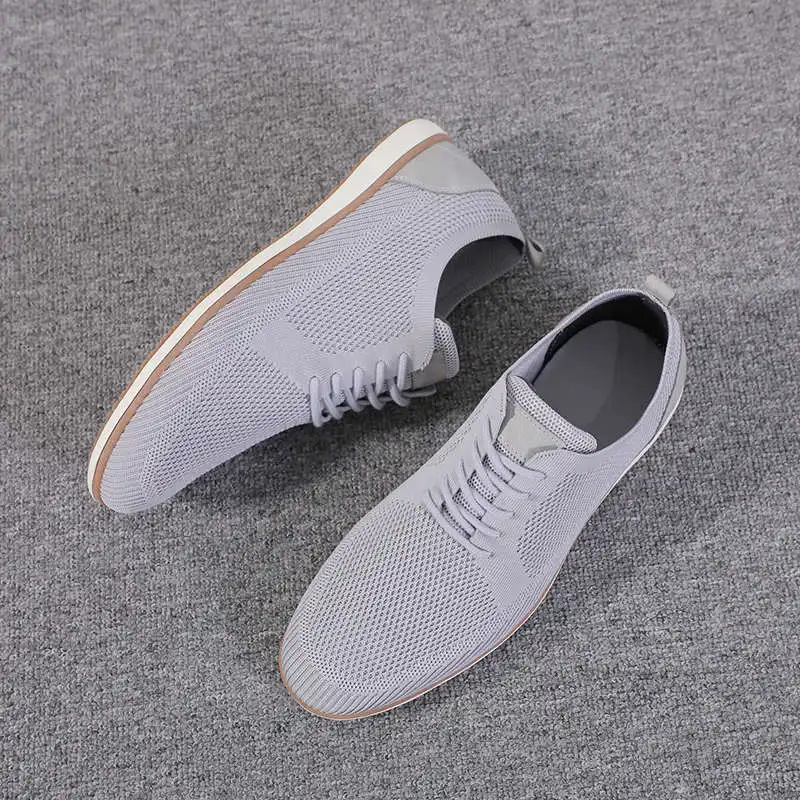 Спортивная обувь для мужчин, большой размер, беговые теннисные Роскошные брендовые высококачественные мужские спортивные ботинки, черные ... 
Спортивная обувь для мужчин, большой размер, беговые теннисные Роскошные брендовые высококачественные мужские спортивные ботинки, черные ...