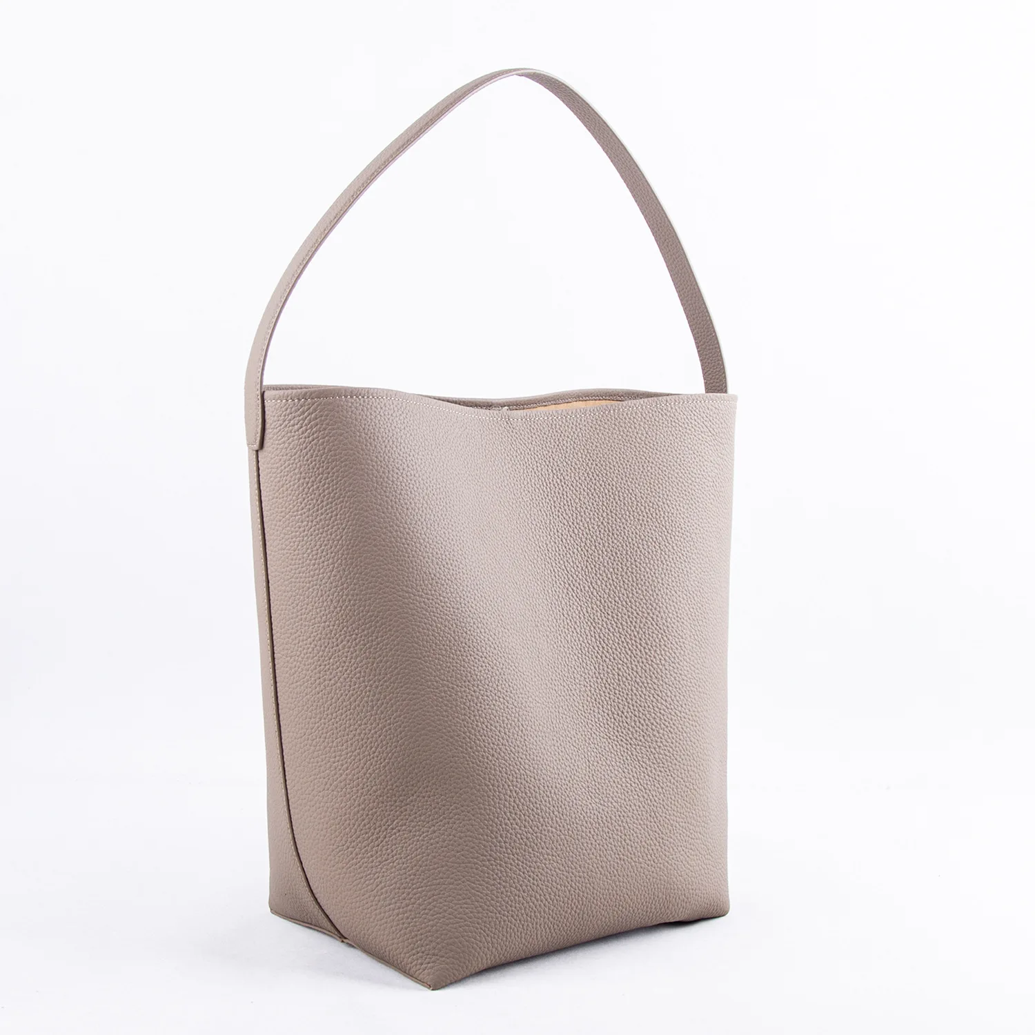 2022 Autumn Winter Bucket Bags for Women Head Layer Soft Cowhide Solid Color Large Capacity Shoulder Bag Casual Fashion Tote Bag
2022 Autumn Winter Bucket Bags for Women Head Layer Soft Cowhide Solid Color Large Capacity Shoulder Bag Casual Fashion Tote Bag