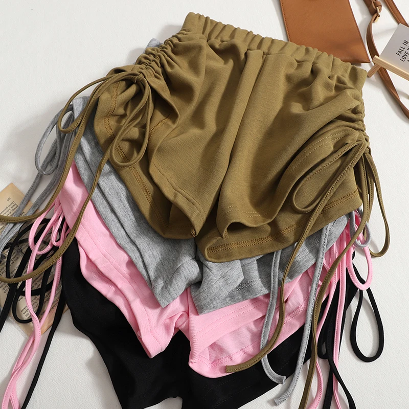 Side drawstring high waist loose shorts women's autumn new thin solid color Korean Shirring casual straight-leg Shorts female
Side drawstring high waist loose shorts women's autumn new thin solid color Korean Shirring casual straight-leg Shorts female