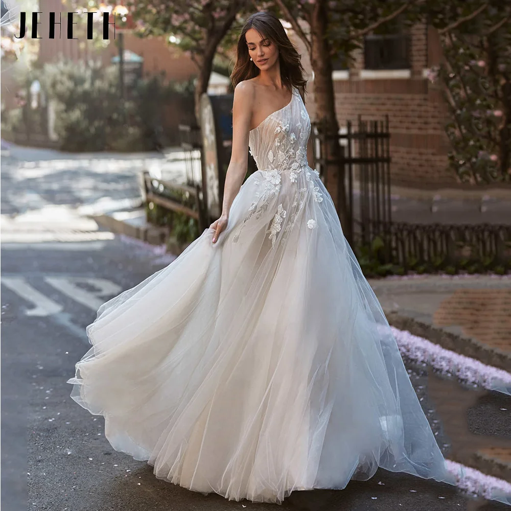 Romantic Princess Wedding Dresses for Bride 2022 One Shoulder Sleeveless Pleat Soft Tulle Flowers A Line For Women Robe
Romantic Princess Wedding Dresses for Bride 2022 One Shoulder Sleeveless Pleat Soft Tulle Flowers A Line For Women Robe