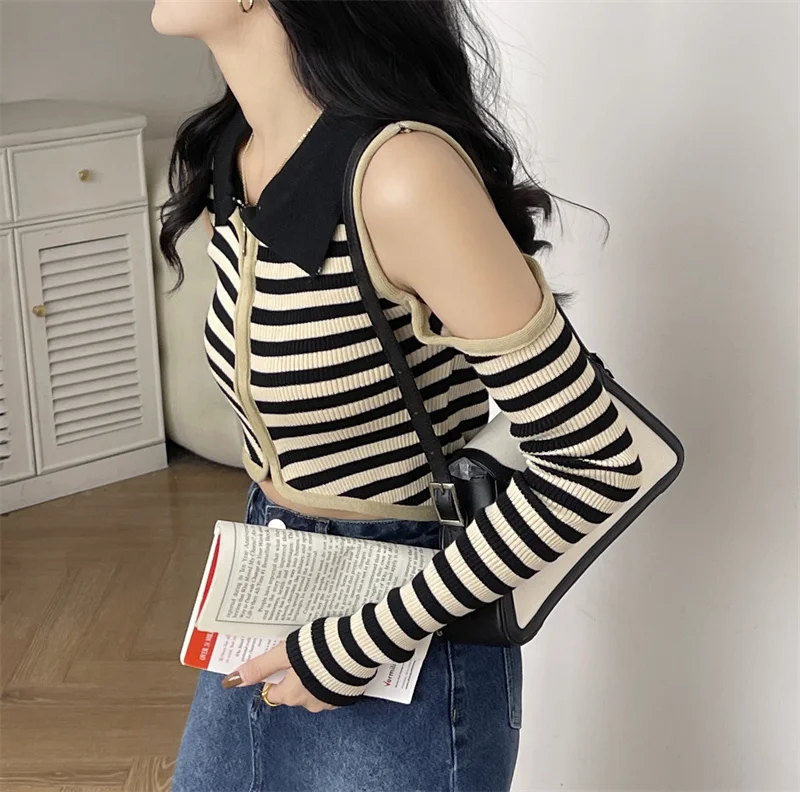 2022 ретро полосатый дизайнерский свитер-поло Горячая сексуальная короткая трикотажная одежда с открытыми плечами для девушек
2022 ретро полосатый дизайнерский свитер-поло Горячая сексуальная короткая трикотажная одежда с открытыми плечами для девушек