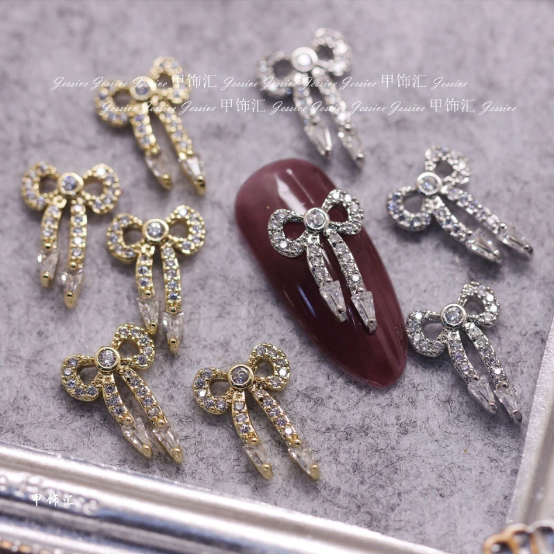 5Pcs Super Sparkle Nail Art Zircon Designer Charms For Acrylic Nails Quality Zircon Nail Jewelry Strass 3D Nail Accessories
5Pcs Super Sparkle Nail Art Zircon Designer Charms For Acrylic Nails Quality Zircon Nail Jewelry Strass 3D Nail Accessories