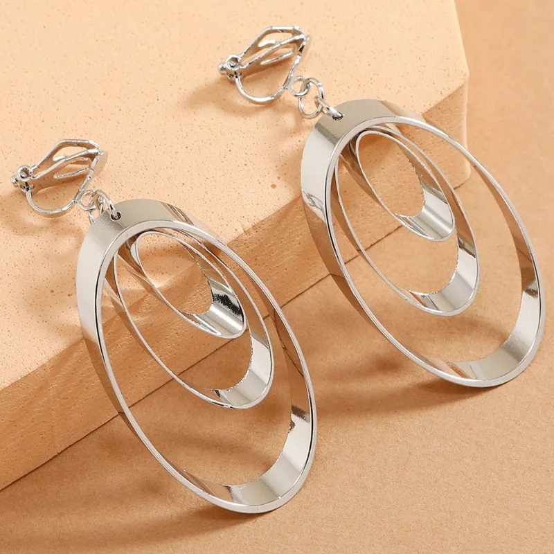 New European and American Women's Earrings, Wedding Engagement Jewelry, Noble, Beautiful, and Fashionable Earrings Jewelry
New European and American Women's Earrings, Wedding Engagement Jewelry, Noble, Beautiful, and Fashionable Earrings Jewelry
